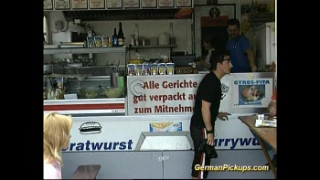 Пикаперы сняли девушку порно