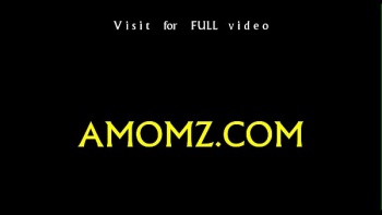 Трахают зрелых видео онлайн