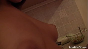 Которой было лень знакомиться с какими нибудь парнями