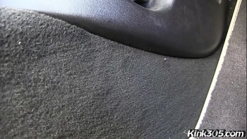 В ходе своих мыслей она незаметно возбудилась