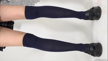 Что и так видно розовые трусики