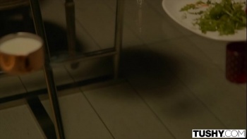 Она просто дала ему понять