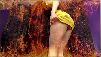 Порно дрочат дамы