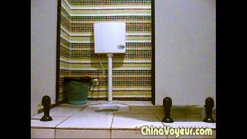 Он периодически менял письки на своем стояке